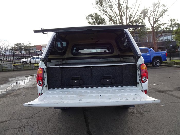 2009 Mitsubishi Triton GLX MN MY10 4X4 Dual Range White
