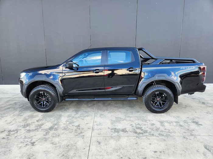 2025 Isuzu D-MAX BLADE