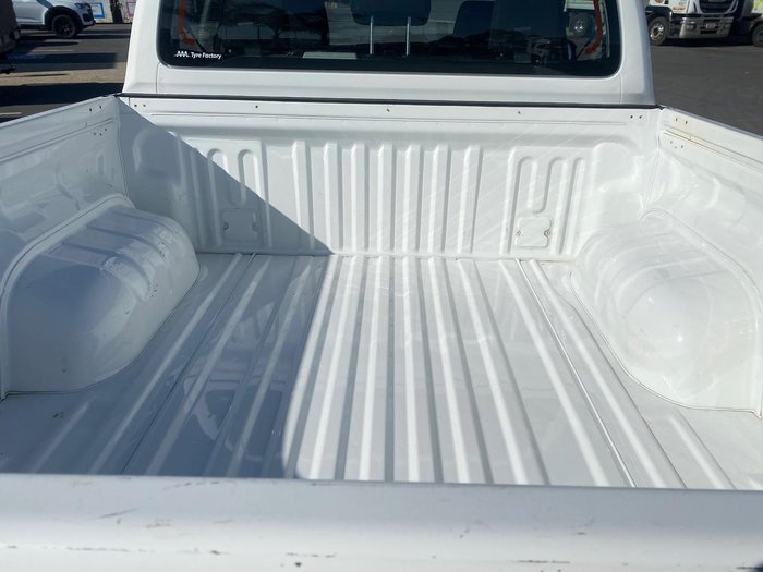 2024 Toyota Hilux SR