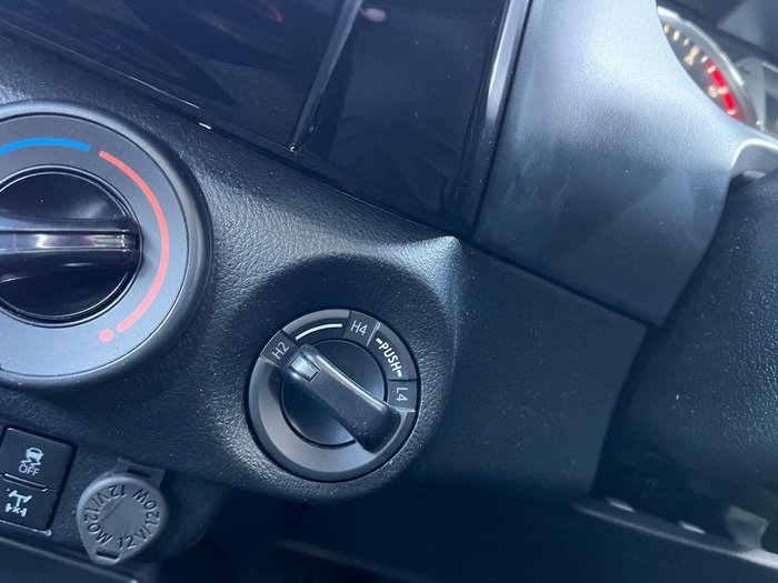 2024 Toyota Hilux SR