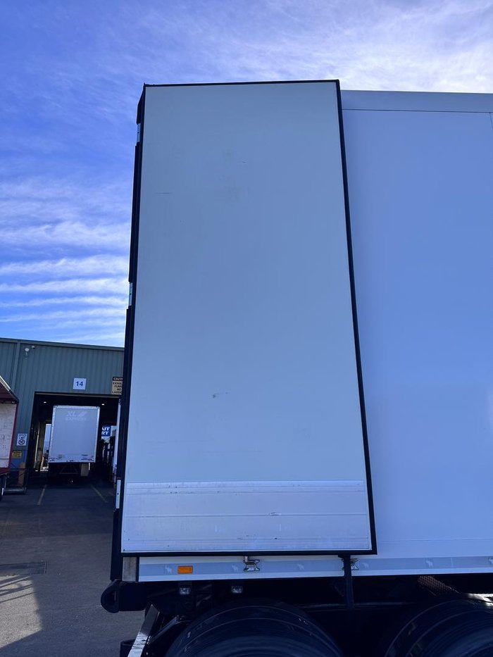 2022 Schmitz 46 Pallet -30 B Triple Double Stacker, Rt Black