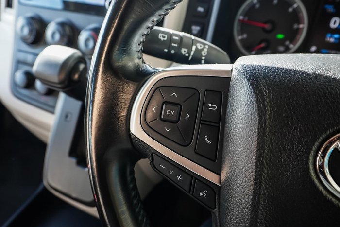 2019 Toyota Hiace Commuter