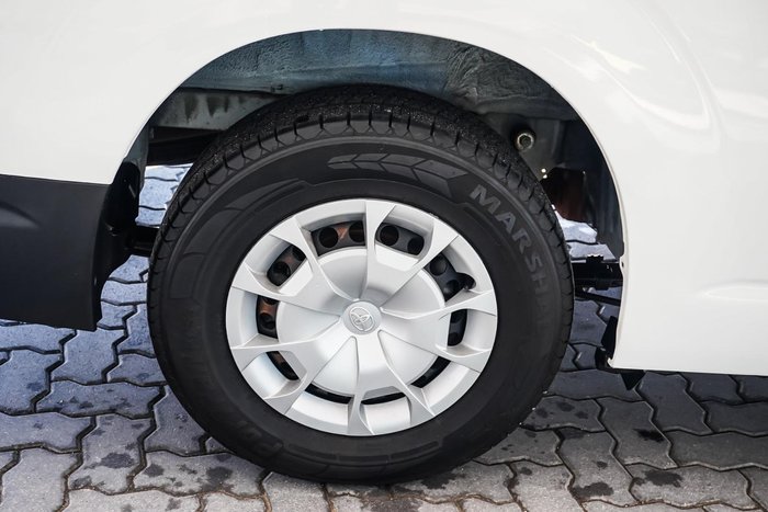 2019 Toyota Hiace Commuter