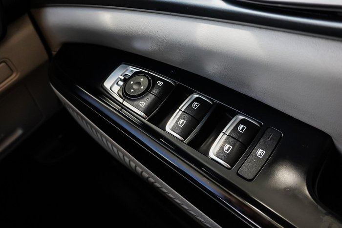 2022 Kia Carnival S