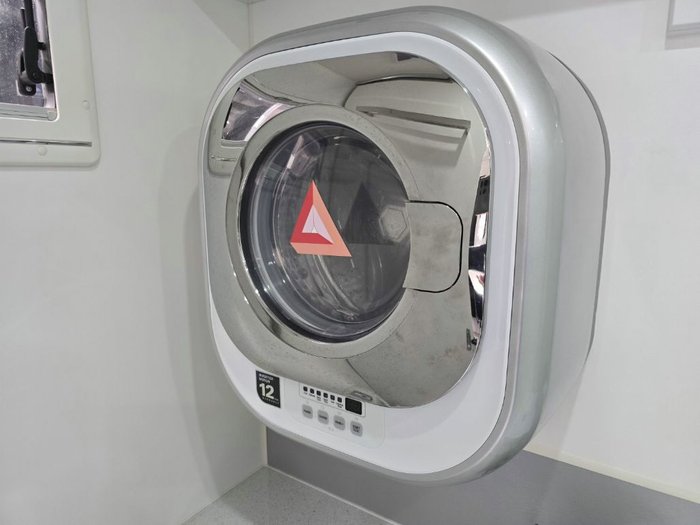 2016 NEW AGE CARAVANS MANTA RAY MR19E-SE