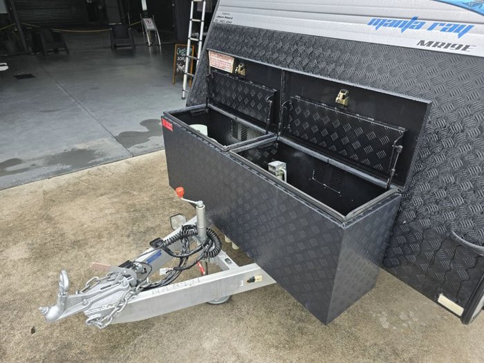 2016 NEW AGE CARAVANS MANTA RAY MR19E-SE