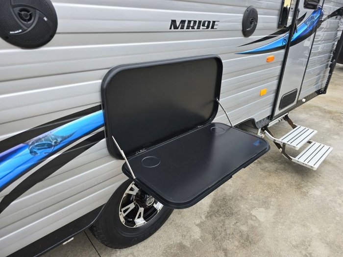 2016 NEW AGE CARAVANS MANTA RAY MR19E-SE