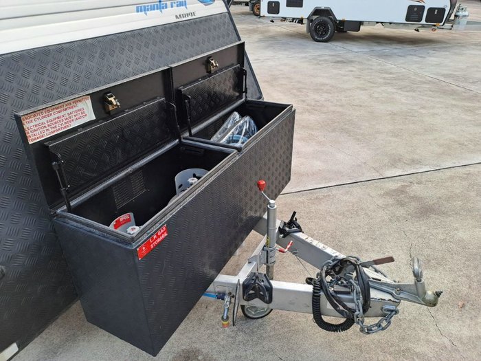 2016 NEW AGE CARAVANS MANTA RAY MR19E-SE