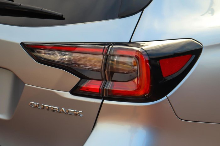 2022 Subaru Outback AWD Touring