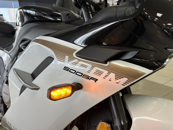 2025 CFMOTO 500 SR Voom SR White