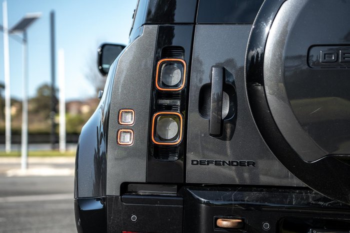 2023 Land Rover Defender 110 P525 V8