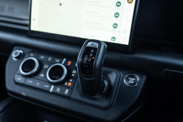 2023 Land Rover Defender 110 P525 V8
