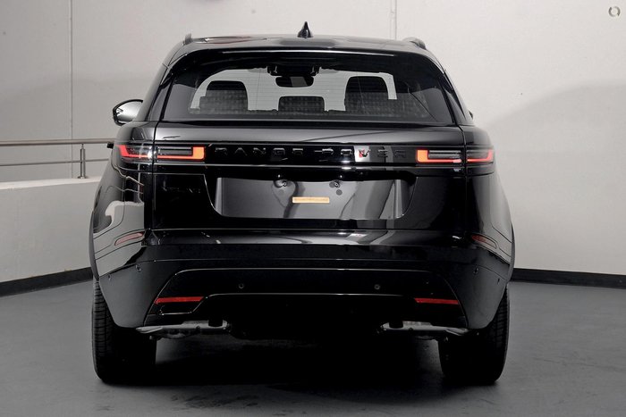 2024 Land Rover Range Rover Velar P250 Dynamic SE L560 MY25 AWD Santorini Black