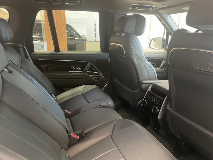 2024 Land Rover Range Rover P530 Autobiography