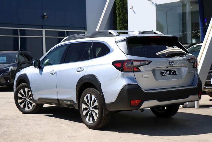 2025 Subaru Outback AWD Touring