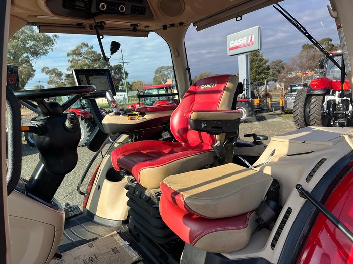 2020 CASE IH Magnum 280 Red