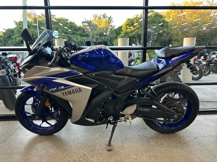 2015 Yamaha YZF-R3 BLUE