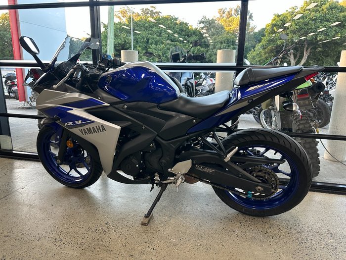 2015 Yamaha YZF-R3 BLUE