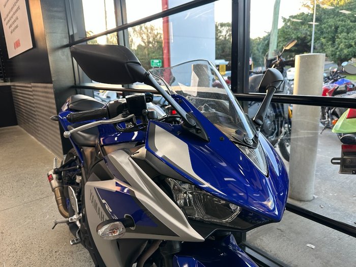 2015 Yamaha YZF-R3 BLUE
