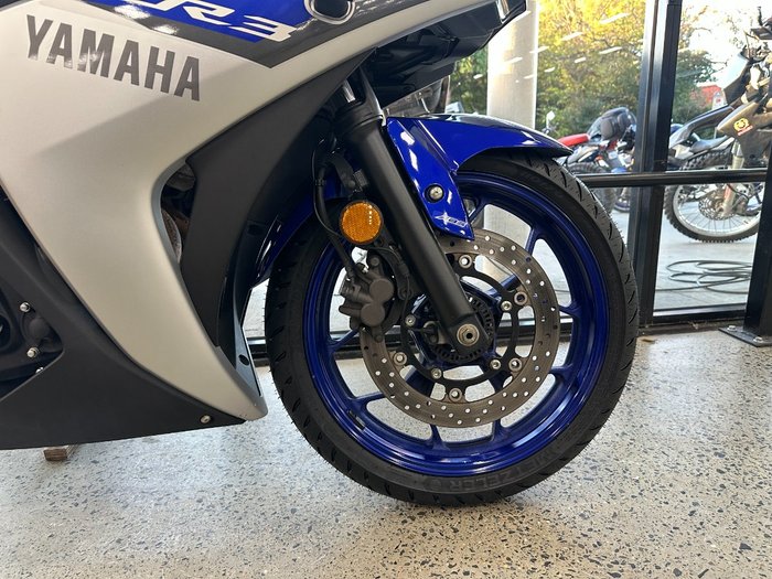 2015 Yamaha YZF-R3 BLUE