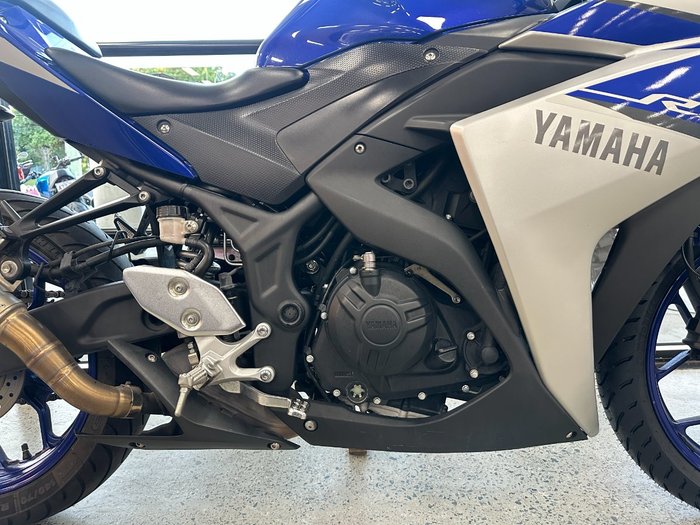 2015 Yamaha YZF-R3 BLUE