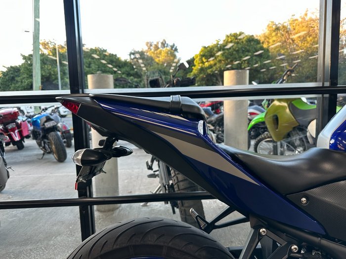 2015 Yamaha YZF-R3 BLUE