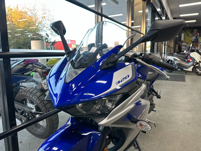 2015 Yamaha YZF-R3 BLUE