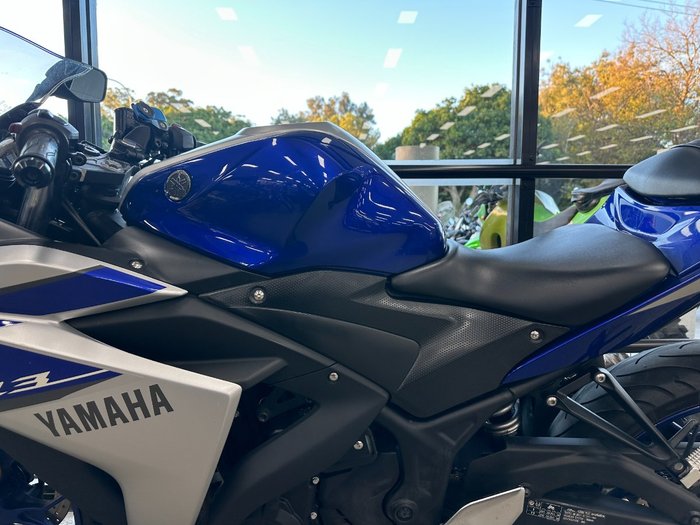 2015 Yamaha YZF-R3 BLUE