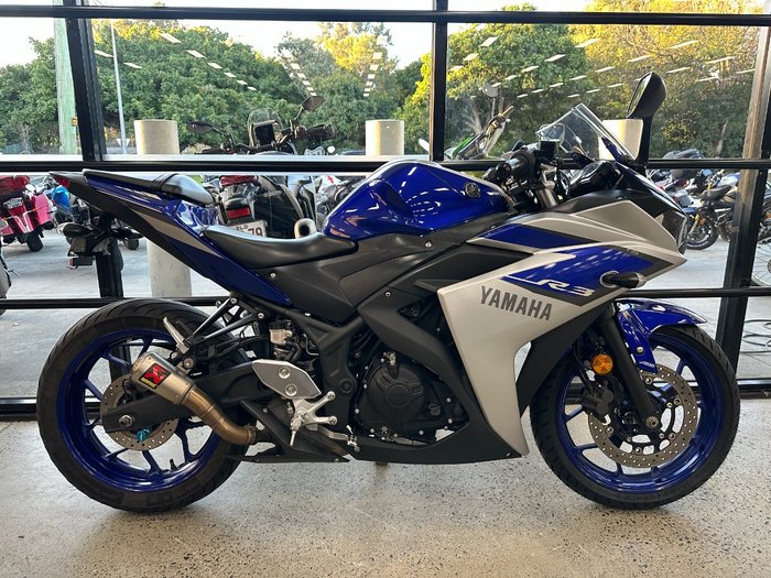 2015 Yamaha YZF-R3 BLUE