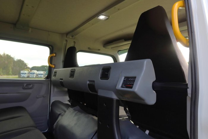 2017 Fuso Canter Fe 815 Crew Cab Amt Auto