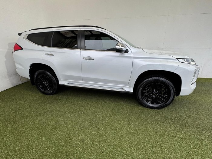 2023 Mitsubishi Pajero Sport GSR