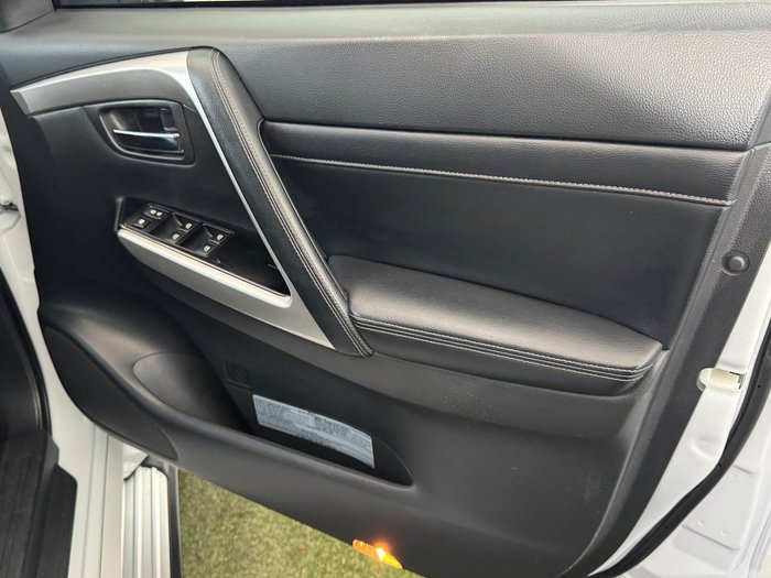 2023 Mitsubishi Pajero Sport GSR