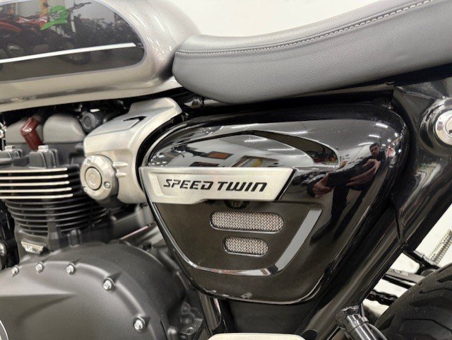 2019 Triumph SPEED TWIN Silver