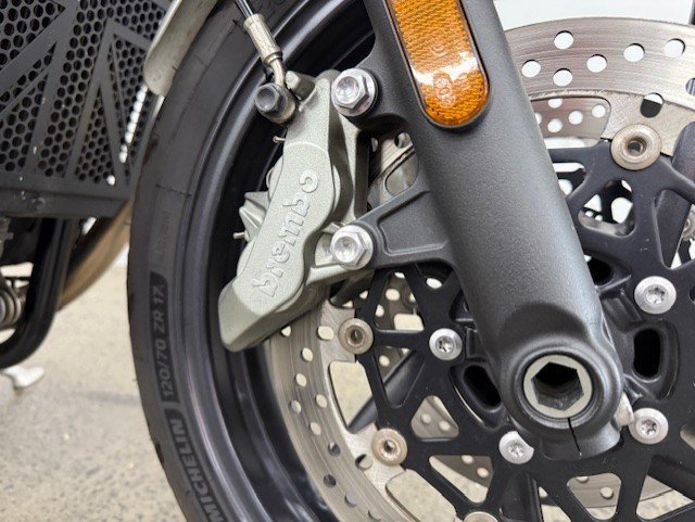 2019 Triumph SPEED TWIN Silver