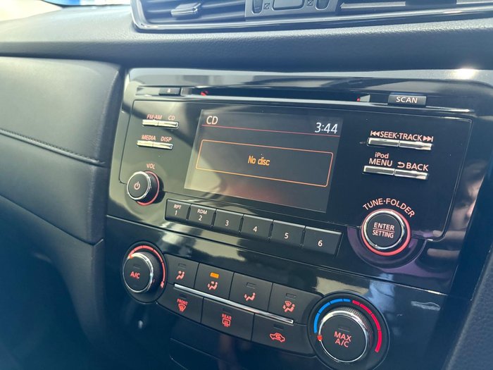 2019 Nissan X-TRAIL ST