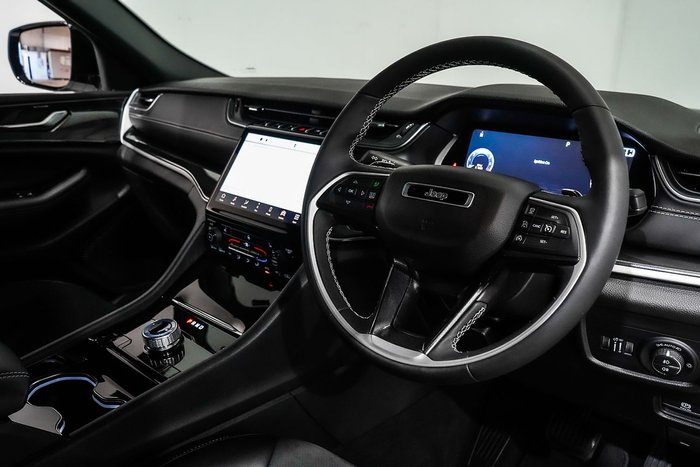 2023 Jeep Grand Cherokee Night Eagle