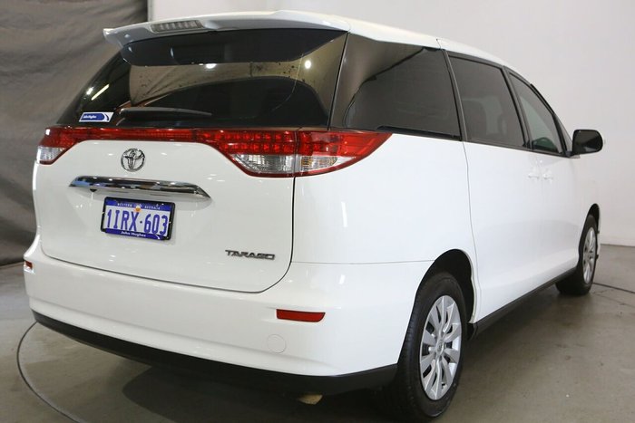 2016 Toyota Tarago GLX