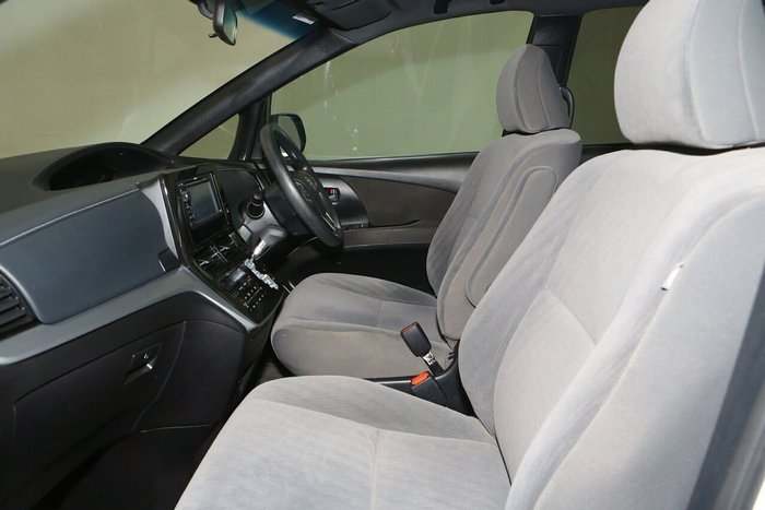 2016 Toyota Tarago GLX