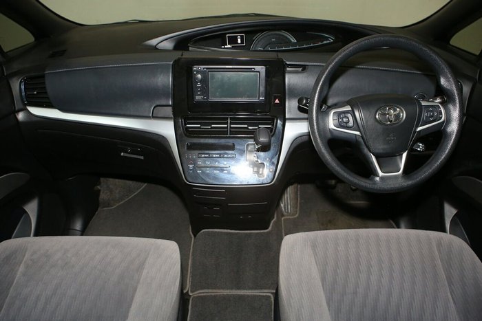 2016 Toyota Tarago GLX