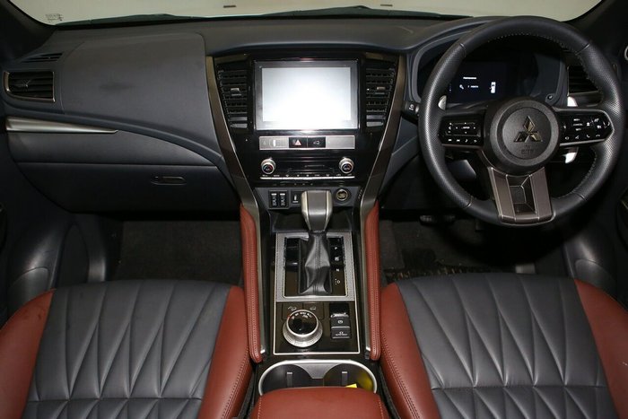 2025 Mitsubishi Pajero Sport GSR