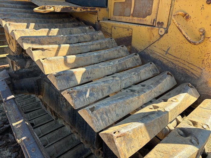  Caterpillar D6r Bulldozer 