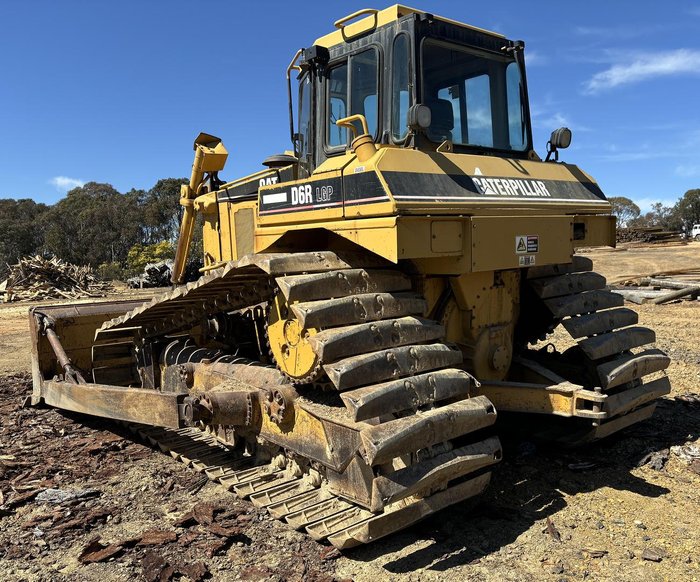 2002 Caterpillar D6r