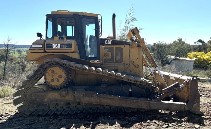 2002 Caterpillar D6r