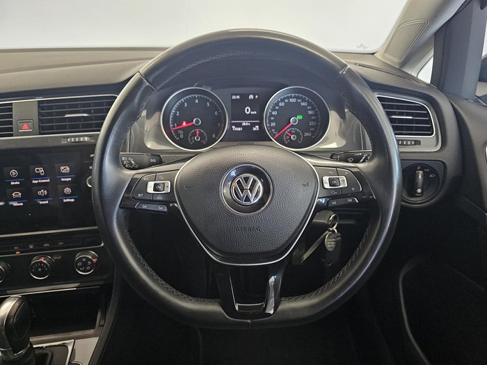 2017 Volkswagen Golf 110TSI