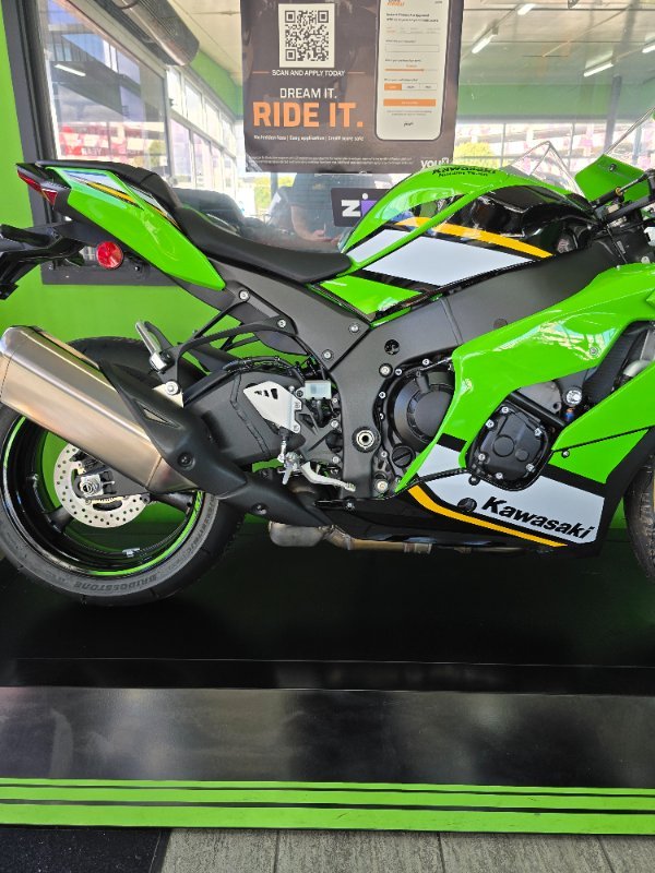 2025 Kawasaki NINJA ZX-10R Green