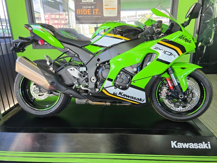 2025 Kawasaki NINJA ZX-10R Green
