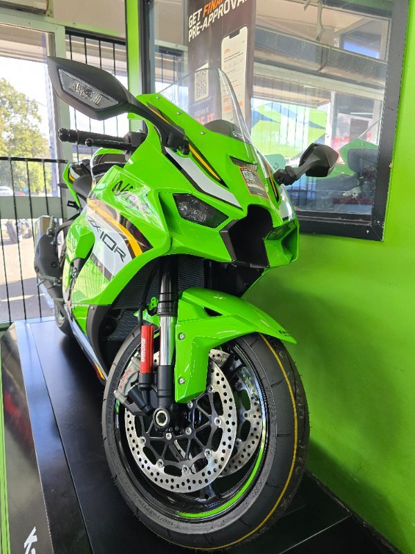 2025 Kawasaki NINJA ZX-10R Green