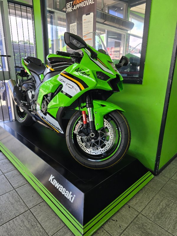 2025 Kawasaki NINJA ZX-10R Green