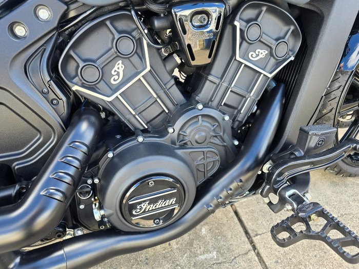 2022 Indian SCOUT ROGUE STEALTH GRAY