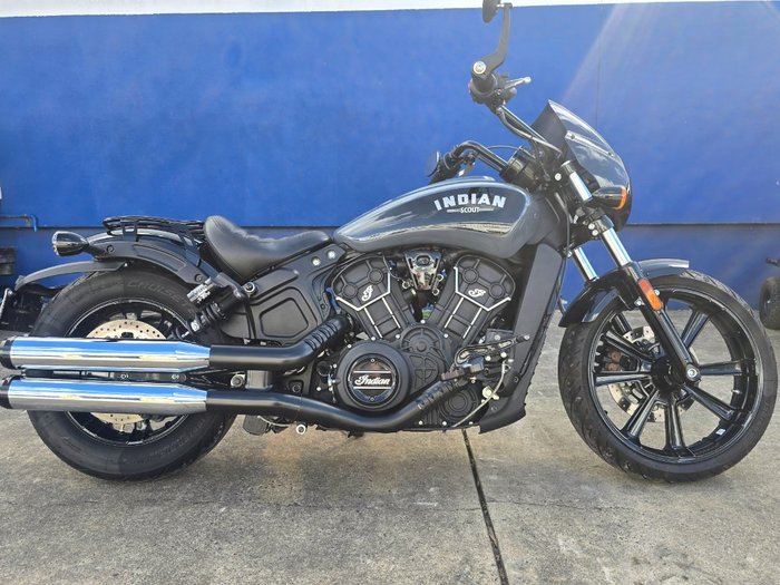 2022 Indian SCOUT ROGUE STEALTH GRAY